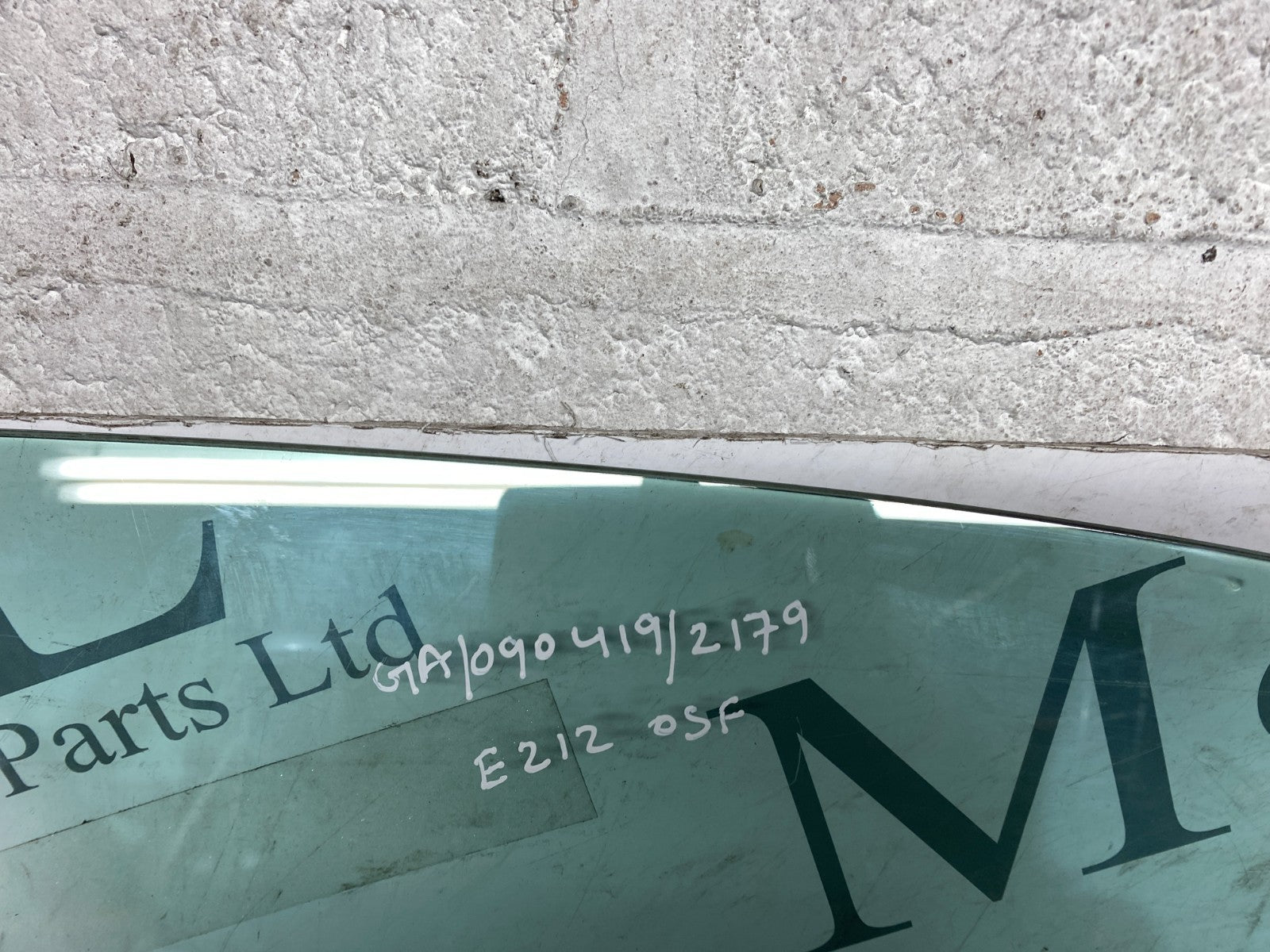 206236183305