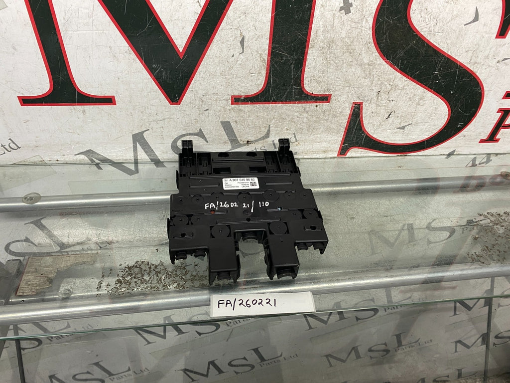 GENUINE MERCEDES BENZ W907 W910 SPRINTER FUSE RELAY JUNCTION BOX A9075 ...