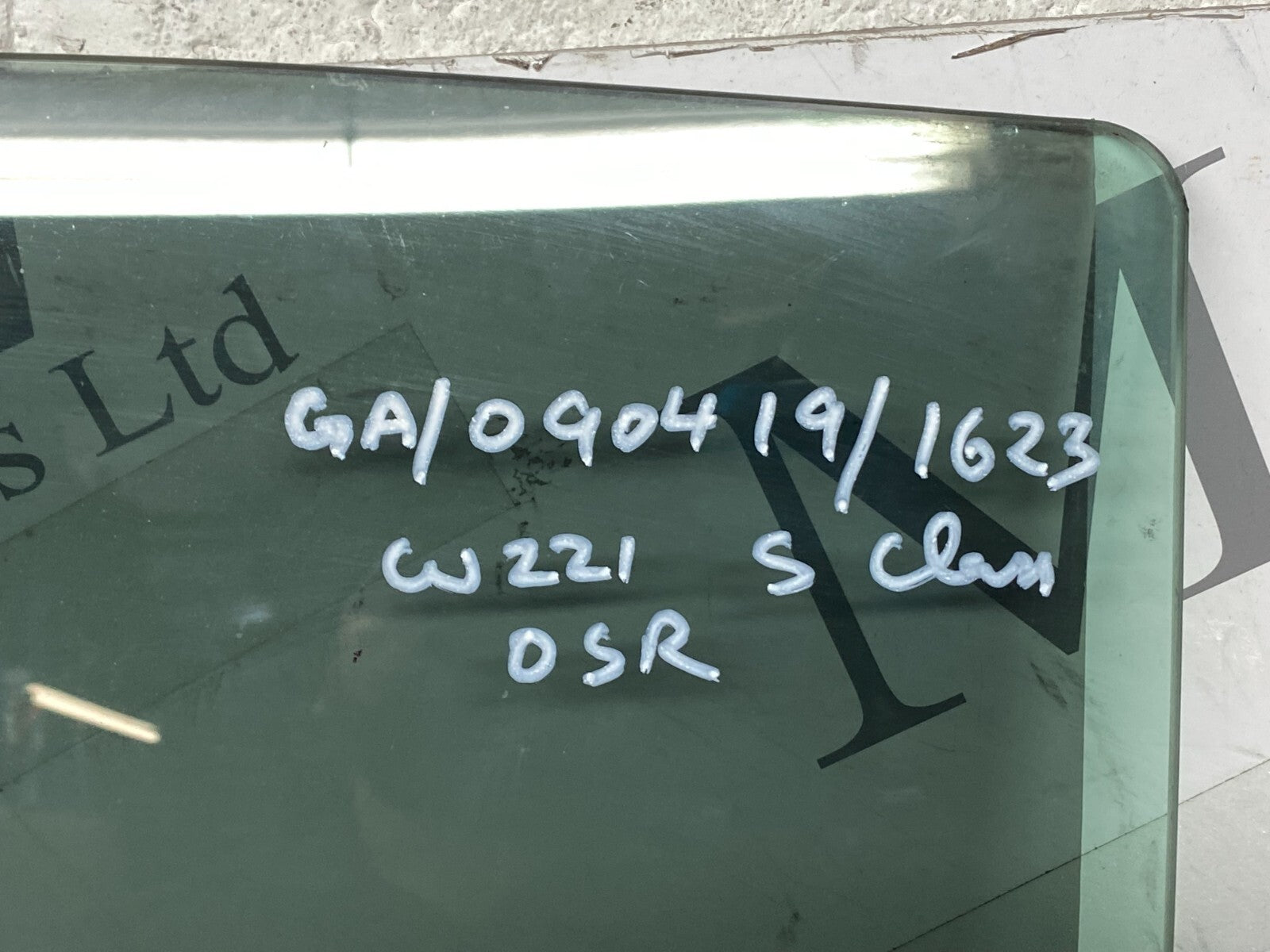 204103269400