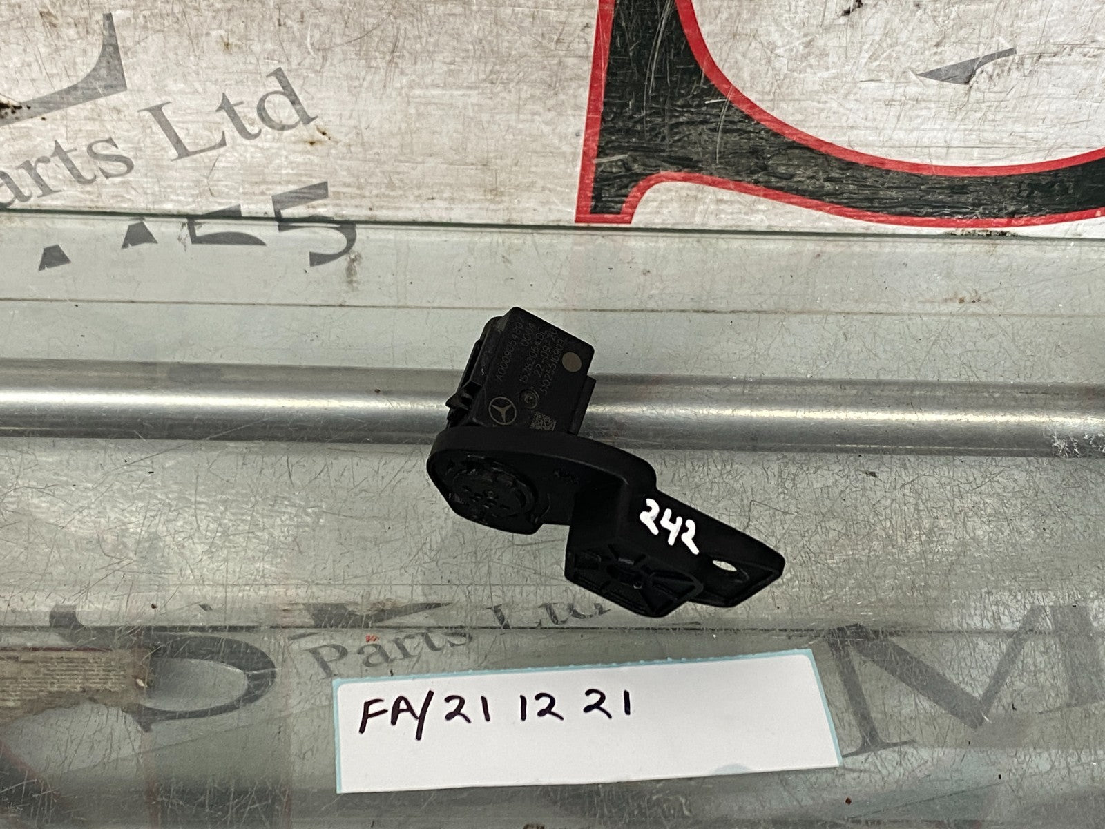 206121913832