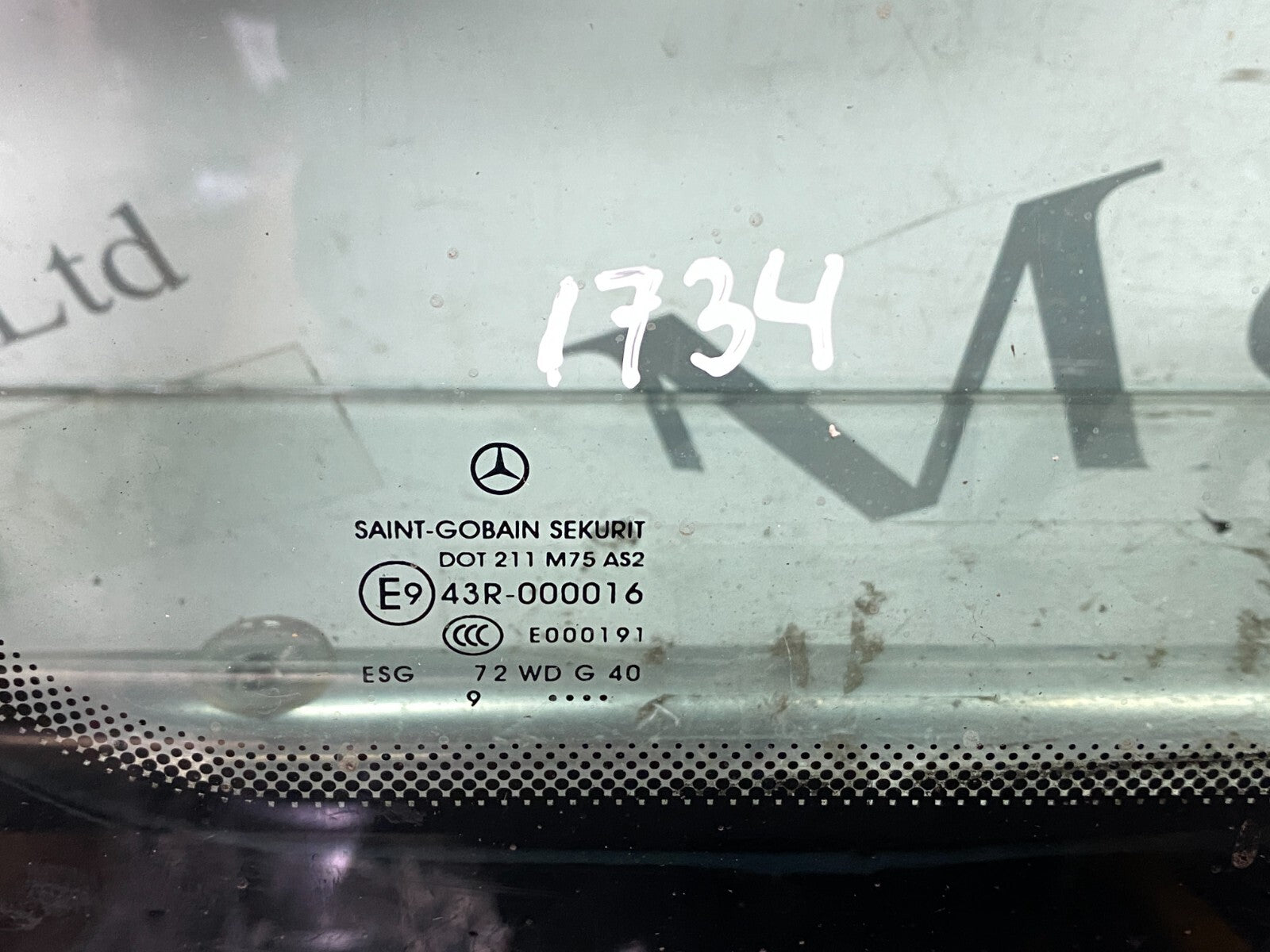 204483383932