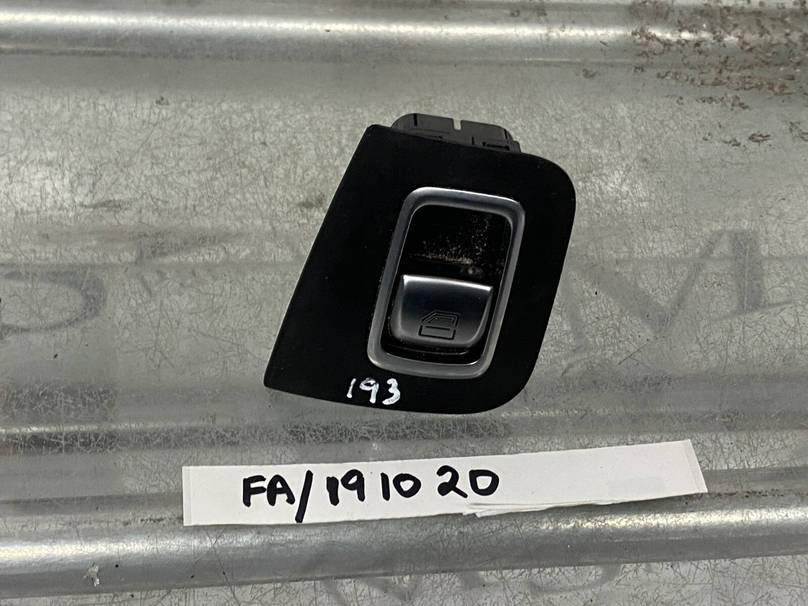 205125393066