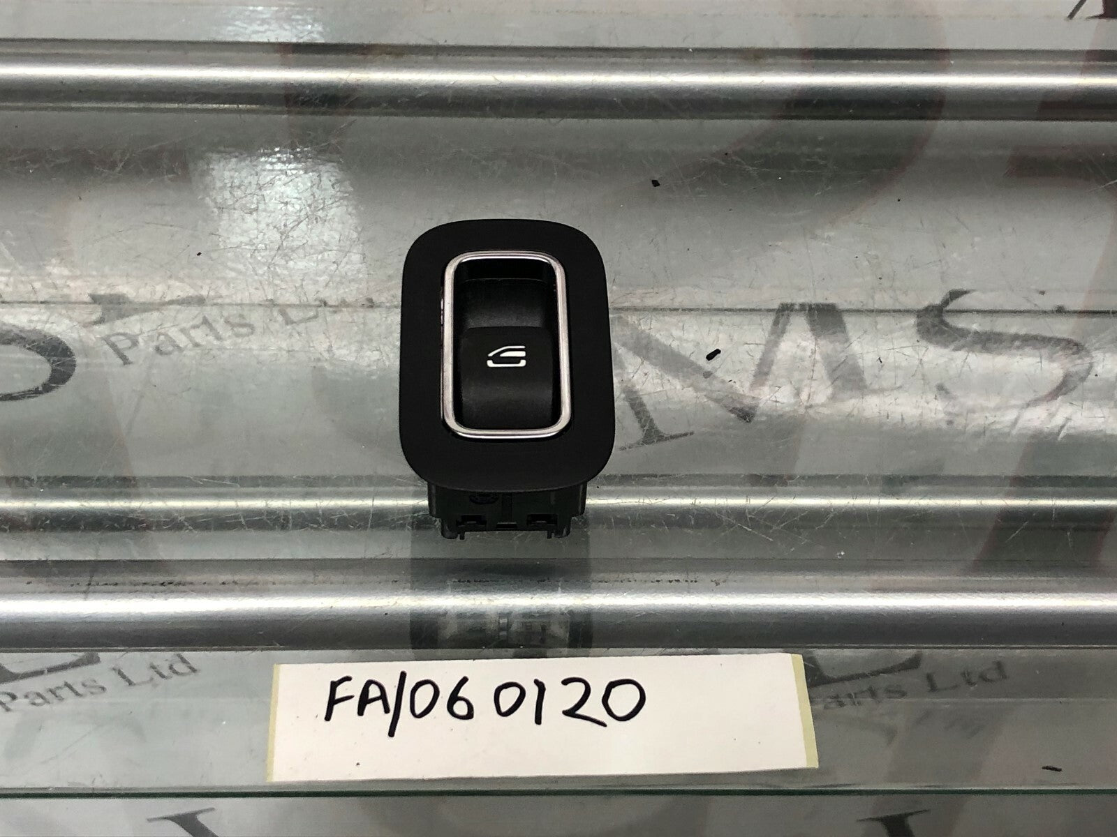 202911524140