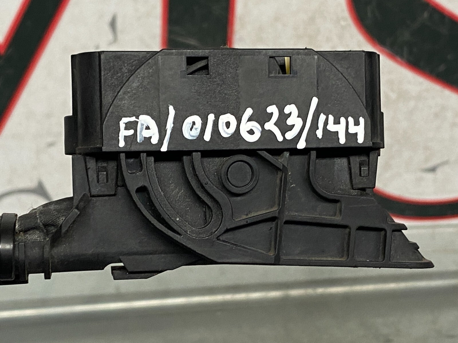 205310847928