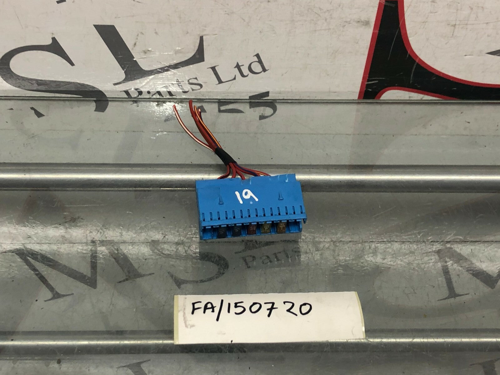 203050333094